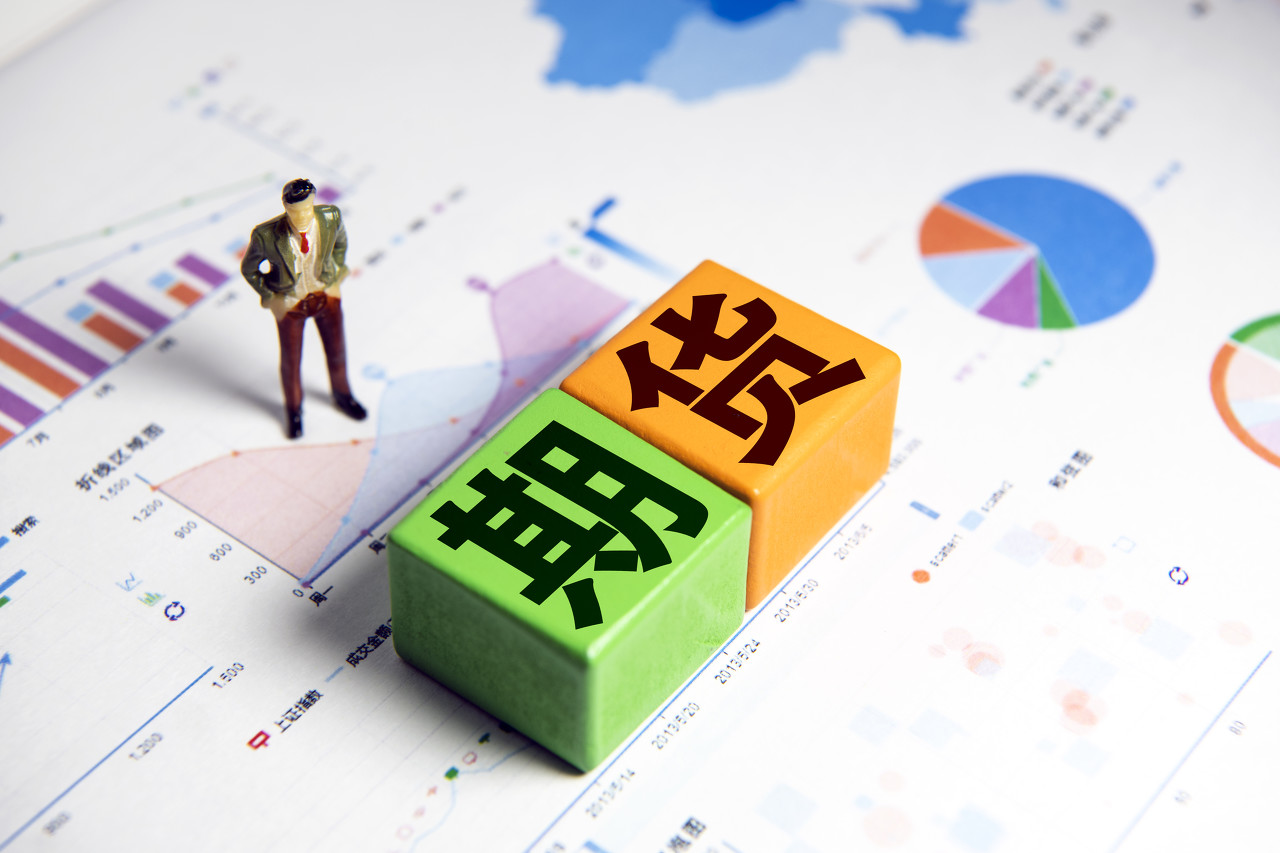 【新春走基层】春节订单忙不停 就近就业富乡邻